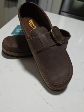 Mountain Sole NWT  Brown Leather Buckle Slip-On Loafers Size 8